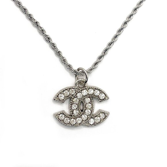 Authentic CHANEL CC Rhinestone Charm Pendant Necklace Silver Chain - Picture 1 of 9